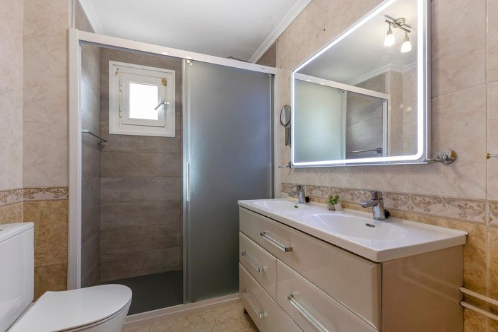 Image No.24-Villa de 5 chambres à vendre à Torrevieja