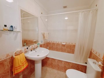 4726-semi-detached-villa-for-sale-in-playa-fl