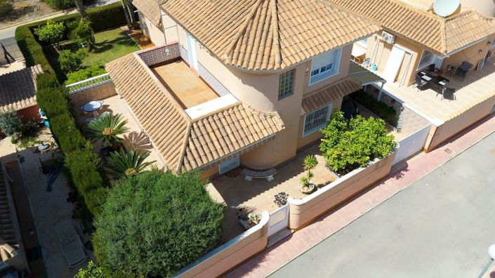 Image No.1-Villa de 3 chambres à vendre à Punta Prima