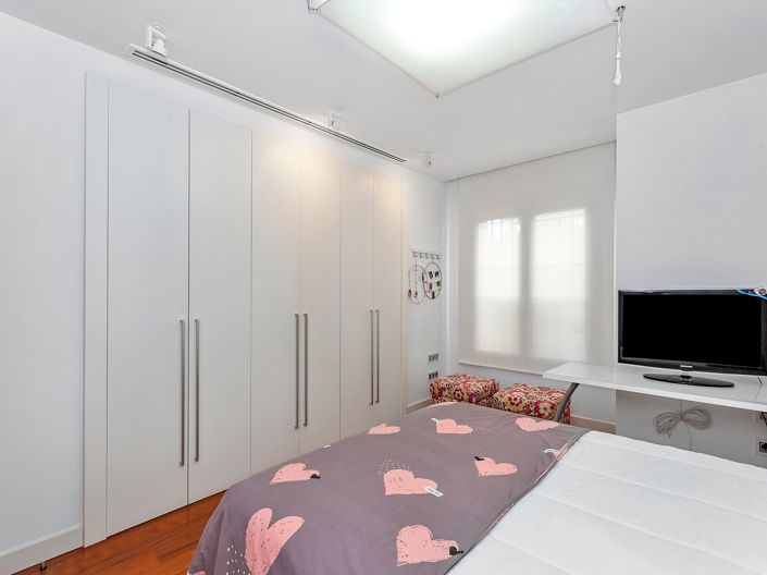 Image No.48-6 Bed Villa for sale