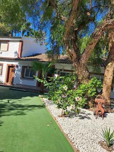 Image No.37-5 Bed Villa for sale