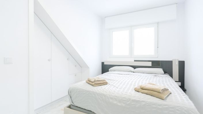 Image No.38-4 Bed Property for sale