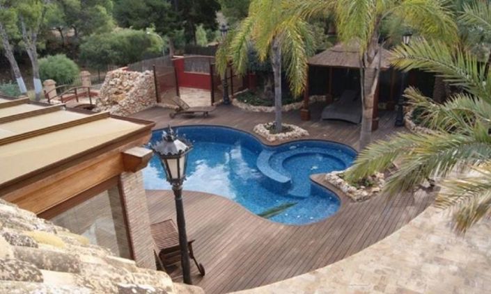 Image No.10-6 Bed Villa for sale