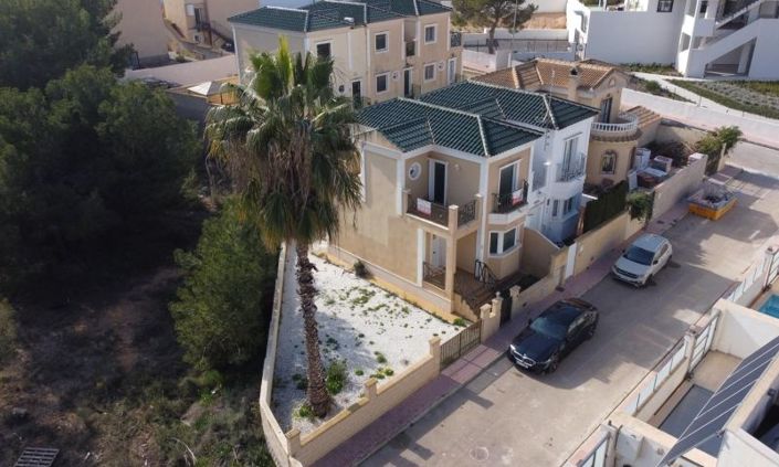 Image No.2-Villa de 3 chambres à vendre à Orihuela