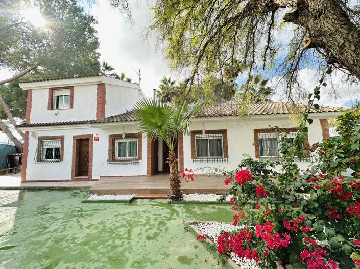 Image No.2-5 Bed Villa for sale