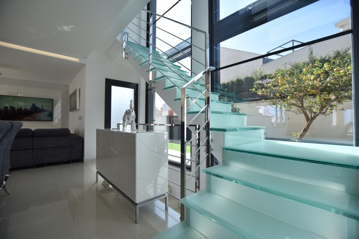 Image No.4-5 Bed Villa for sale