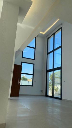 Image No.11-3 Bed Villa for sale