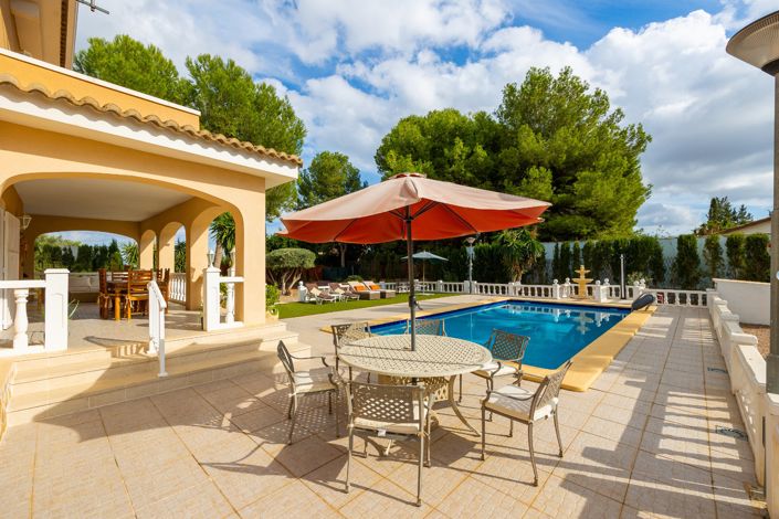 Image No.3-Villa de 5 chambres à vendre à Aspe