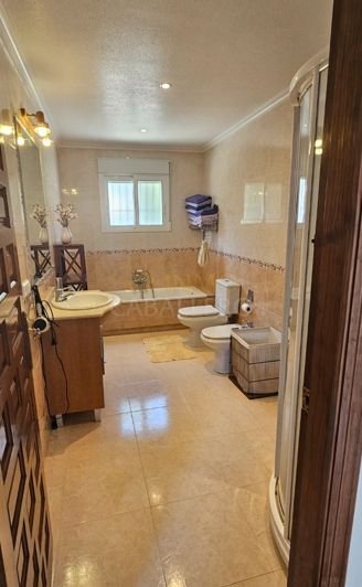 Image No.40-5 Bed Villa for sale