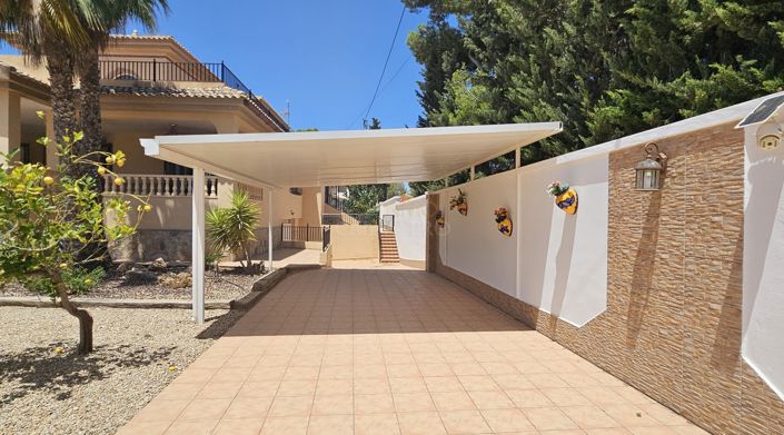 Image No.5-5 Bed Villa for sale