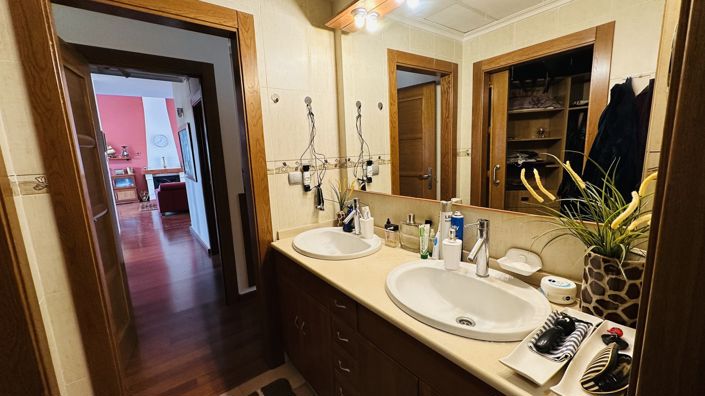 Image No.17-4 Bed Villa for sale