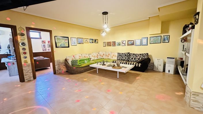 Image No.25-4 Bed Villa for sale