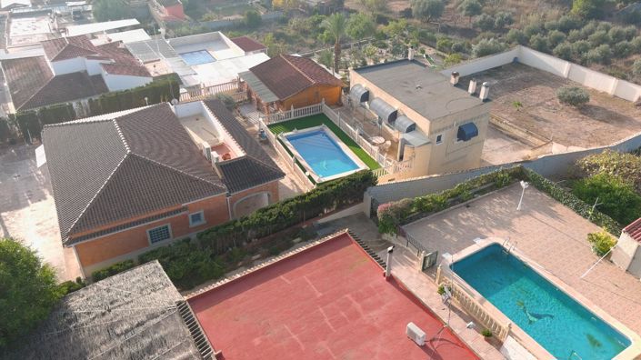 Image No.1-7 Bed Villa for sale