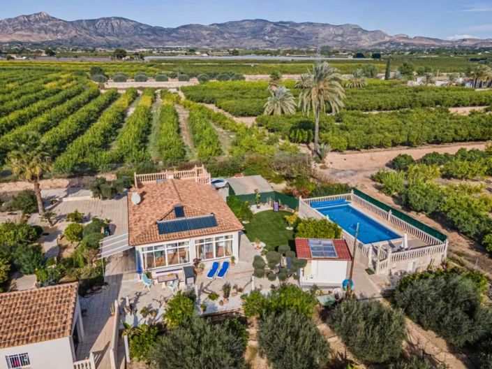 Image No.1-3 Bed Villa for sale