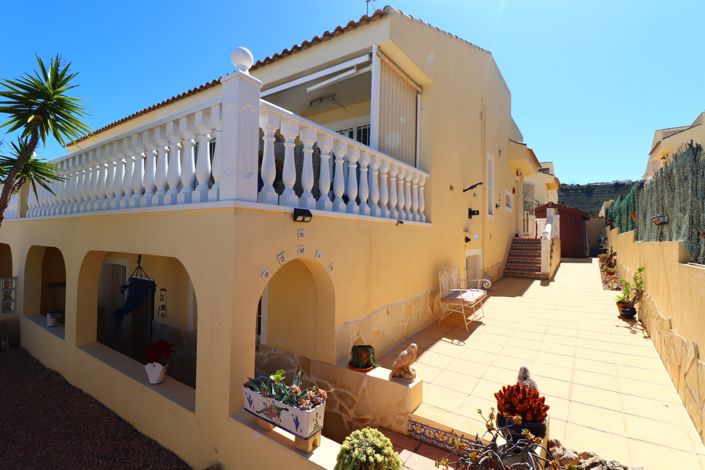 Image No.1-Villa de 2 chambres à vendre à Benimar