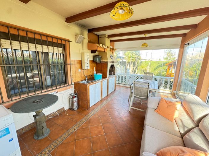 Image No.2-3 Bed Villa for sale