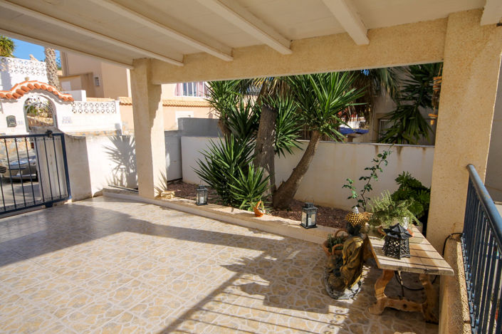 Image No.3-Villa de 3 chambres à vendre à San Miguel de Salinas