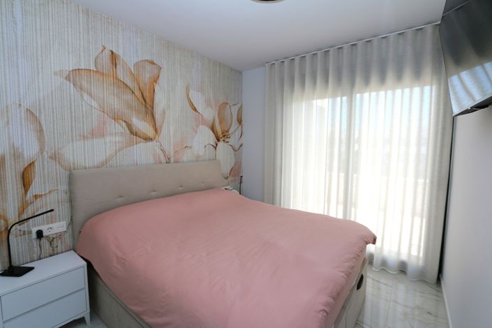 Image No.40-3 Bed Apartment for sale