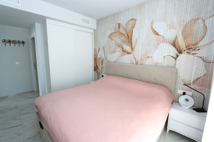 Image No.41-3 Bed Apartment for sale