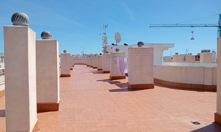 Image No.2-Appartement de 2 chambres à vendre à Torrevieja