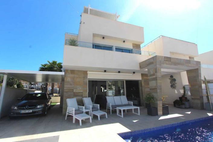 Image No.3-3 Bed Villa for sale