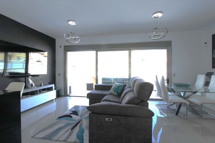 Image No.9-3 Bed Villa for sale