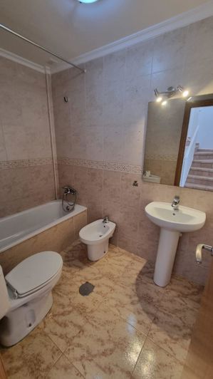 Image No.11-3 Bed Property for sale