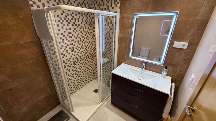 Image No.11-3 Bed Apartment for sale