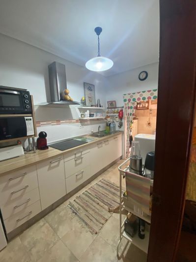 Image No.13-3 Bed Property for sale