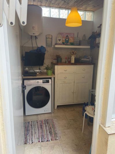 Image No.8-3 Bed Property for sale