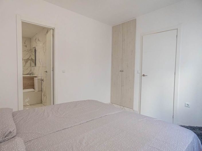 Image No.13-1 Bed Apartment for sale