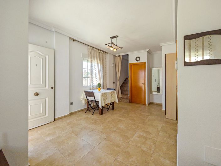 Image No.10-3 Bed Villa for sale