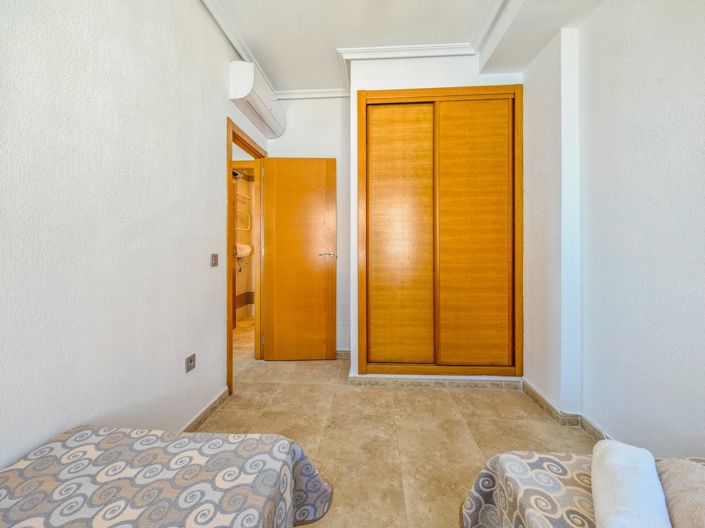 Image No.20-3 Bed Villa for sale