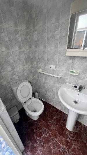 Image No.12-4 Bed Property for sale