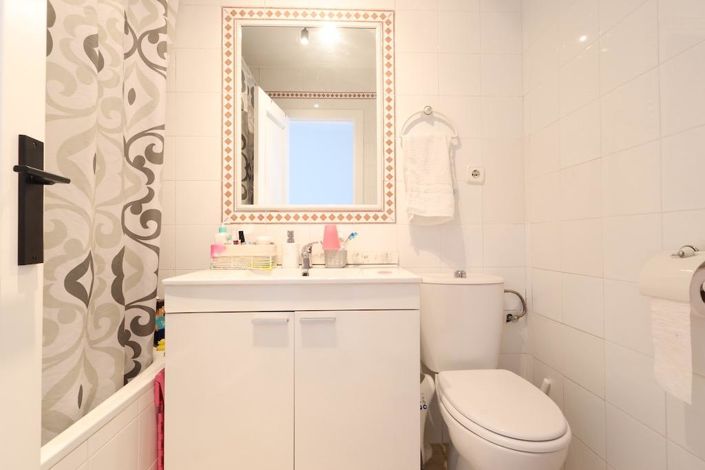 Image No.18-2 Bed Apartment for sale