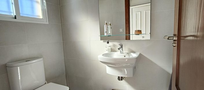 Image No.48-4 Bed Villa for sale