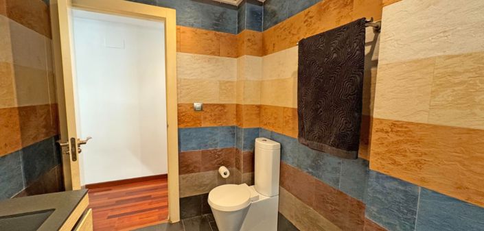 Image No.24-4 Bed Apartment for sale