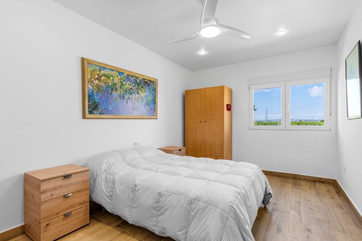 Image No.21-6 Bed Villa for sale