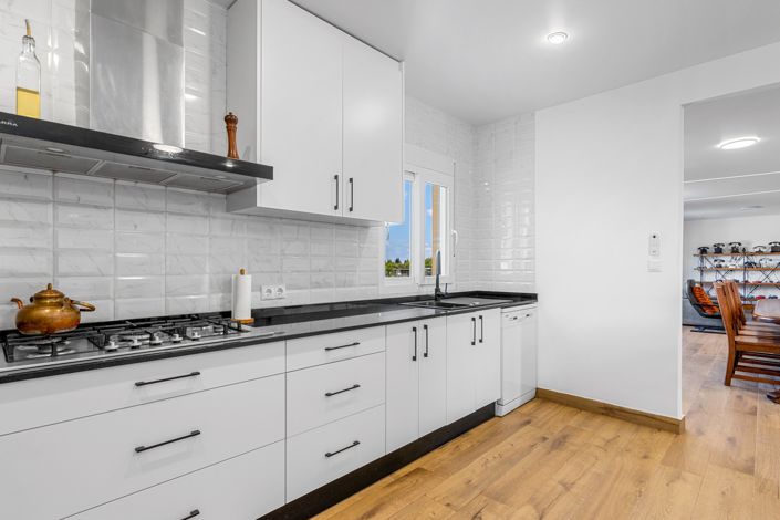 Image No.33-6 Bed Villa for sale