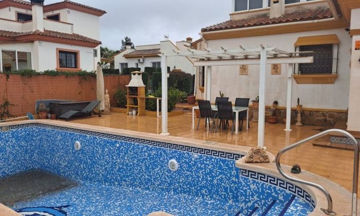 Image No.19-3 Bed Villa for sale