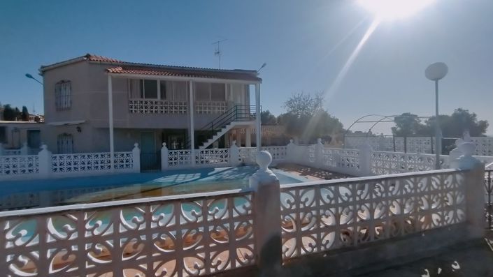 Image No.14-6 Bed Villa for sale