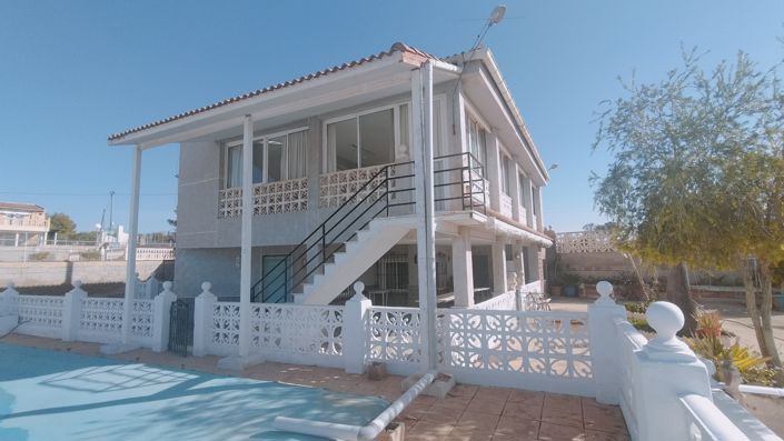 Image No.24-6 Bed Villa for sale