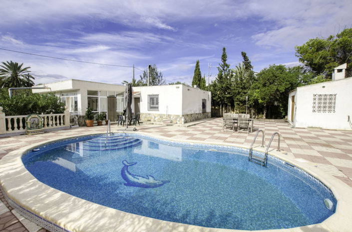 Image No.1-4 Bed Villa for sale