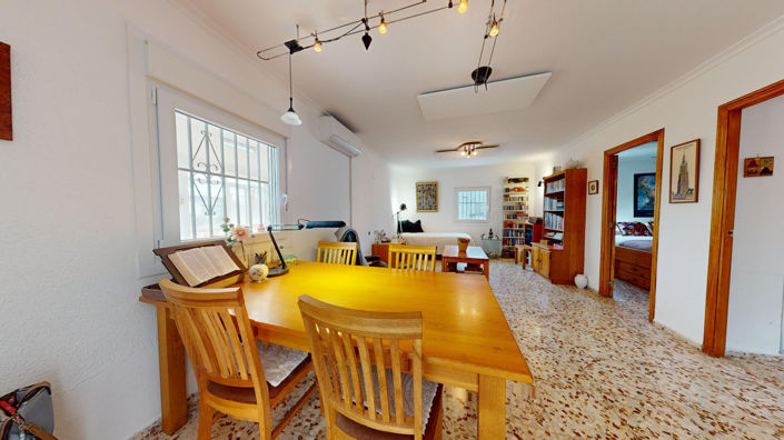 Image No.10-4 Bed Villa for sale