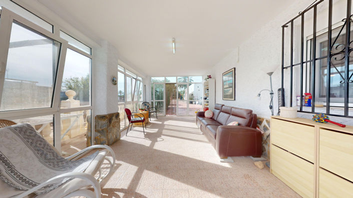 Image No.3-4 Bed Villa for sale