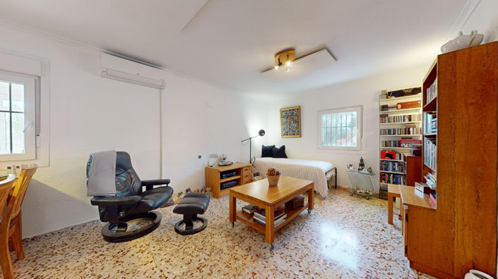 Image No.8-4 Bed Villa for sale