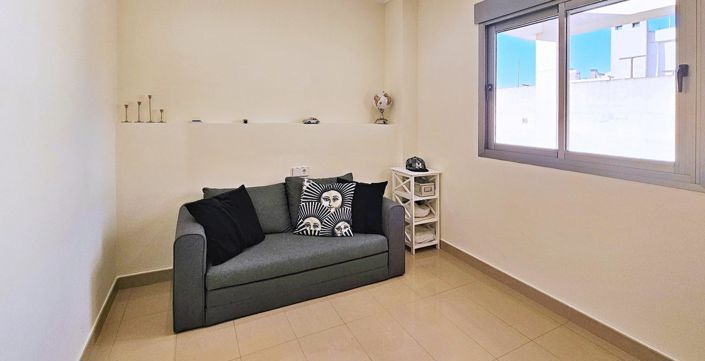 Image No.9-3 Bed Apartment for sale