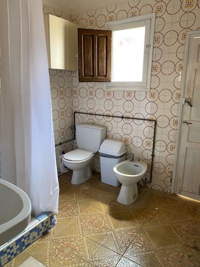 Image No.5-3 Bed Property for sale