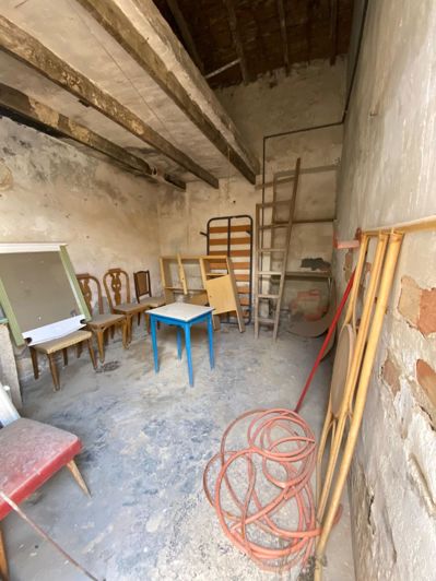 Image No.8-3 Bed Property for sale