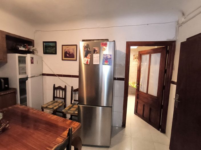 Image No.7-5 Bed Property for sale